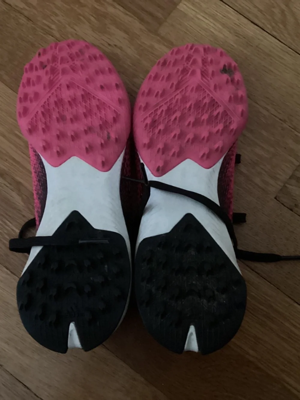 Pink adidas size 4 soccer turf shoes